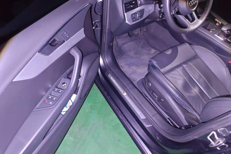 Used Audi A4L 2020 40 TFSI Fashion Dynamic Model
