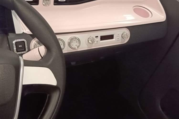 Used Wuling Hongguang MINIEV 2022 Macaron Premium Model – Lithium Iron Phosphate