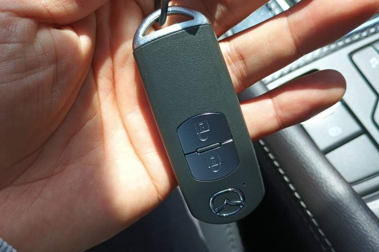 Used Mazda 3 Axela 2017 Hatchback 2.0L Automatic Sport Model China V Emission Standard