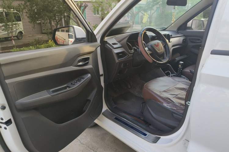 Used Wuling Hongguang 2021 1.5L S Comfort Edition LAR
