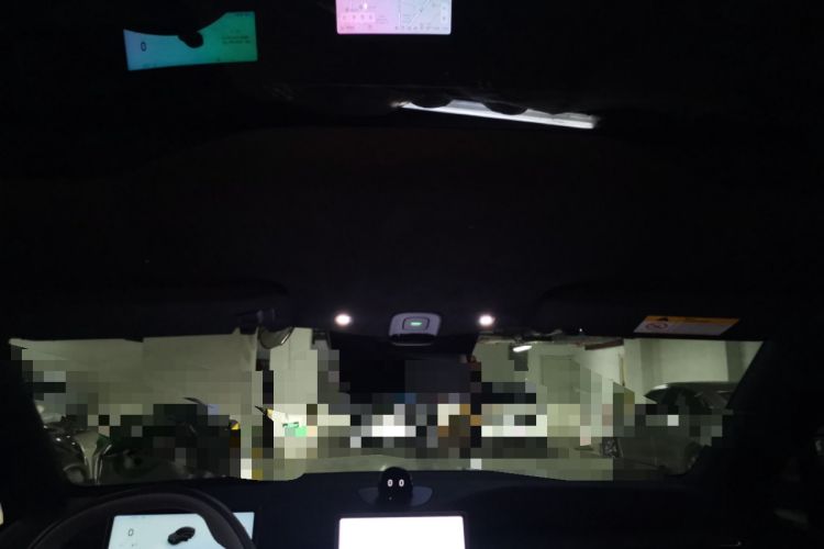 Used Nio EC6 2024 75 kWh Headliner