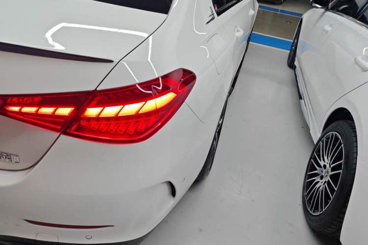 Used Mercedes-Benz C-Class 2024 Second Facelift C 260 L Starry Night Sport Edition Exterior 3