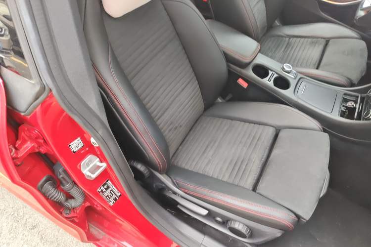 Used Mercedes-Benz CLA 2016 CLA 220 4MATIC Right Front Seat