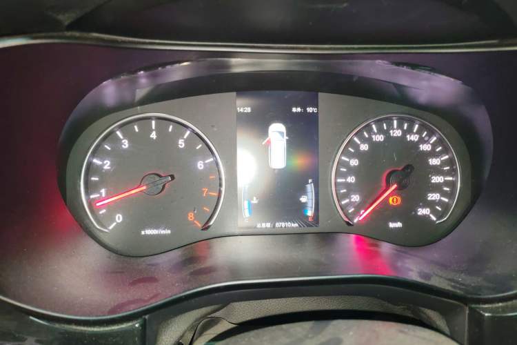 Used BYD Song MAX 2017 1.5T Manual Smart Connect Luxury 7-Seater