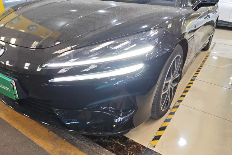 Used Denza Z9GT 2024 1100 Four-Wheel Drive Max Edition
