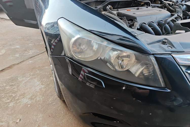 Used Honda Accord 2011 2.4L EX Right Front Headlight