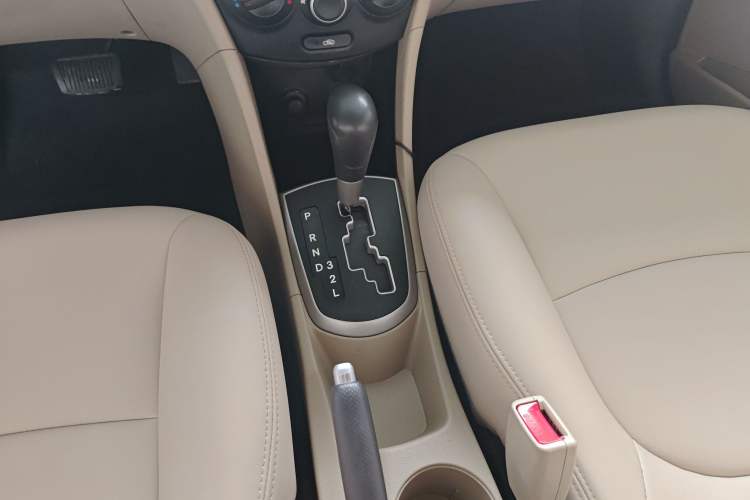 Used Hyundai Verna (older generation) 2016 1.4L Automatic Smart GLS