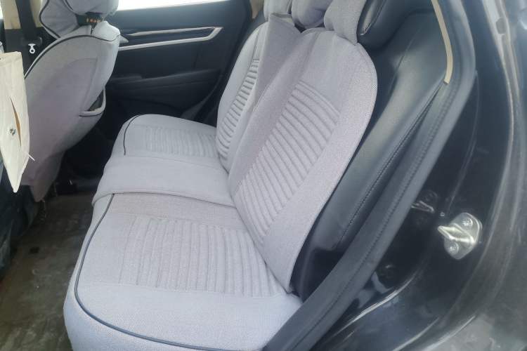 Used Dongfeng Aeolus AX7 2015 2.0L Automatic Zhiyi Trim