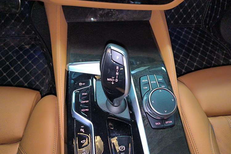 Used BMW 6 Series GT 2022 630i M Sport Package Gear Lever