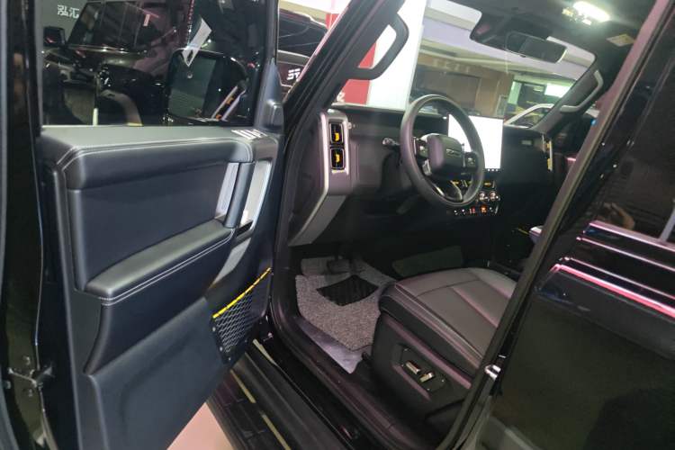 Used iCAR V23 2025 401 Two-Wheel Drive Intelligent Driving Version
