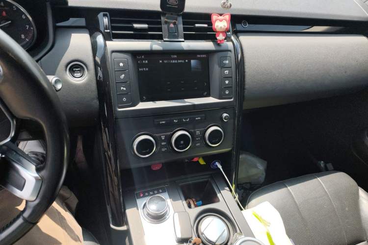 Used Land Rover Discovery 2017 3.0 SC V6 SE
