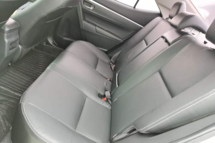 Used Toyota Corolla 2017 Revised Version 1.2T S-CVT GL-i Leather Edition
