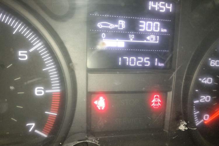 Used Peugeot 301 2018 1.6L Manual Comfort Edition Odometer Close Up