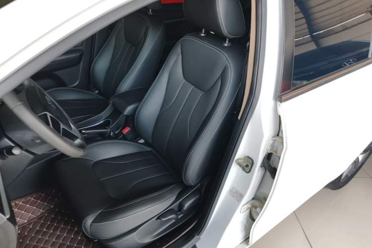 Used Geely Auto Emgrand 2017 Sedan Million Edition 1.5L Manual - Upward Version
