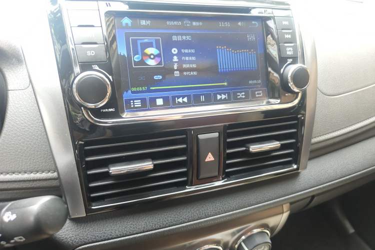 Used Toyota YARiS L Zhi Xuan 2015 1.5E Automatic Charm Edition Audio And AC Panel