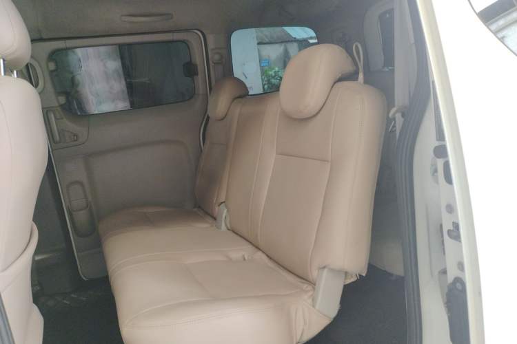 Used Nissan NV200 2014 1.6L CVT Luxury Model China IV Standard