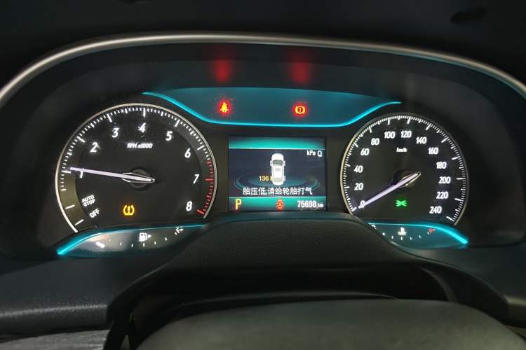 Used Buick GT 2018 15T Dual-Clutch Elite Model China V Standard Instrument Cluster