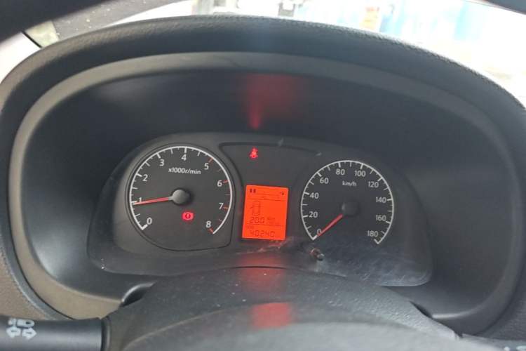 Used Venucia R30 2014 1.2L Manual Enjoyment Edition
