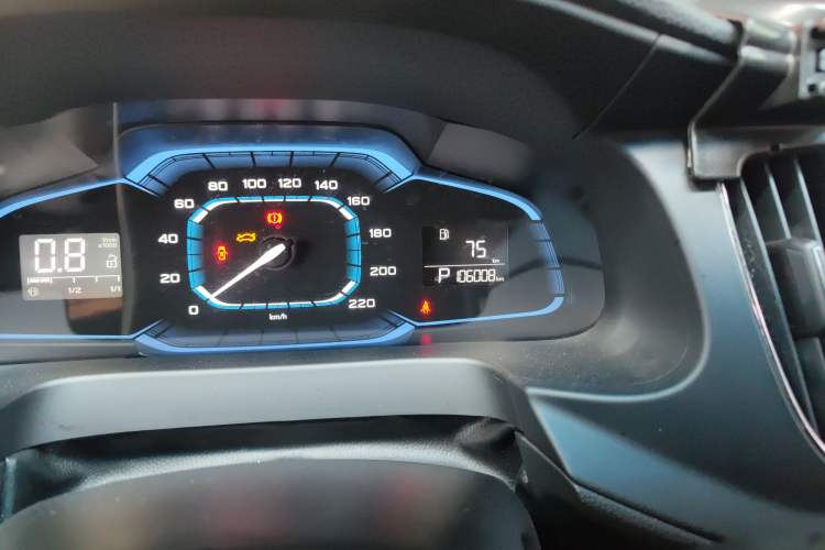 Used Roewe 360 2015 1.5L Automatic Luxury Edition
