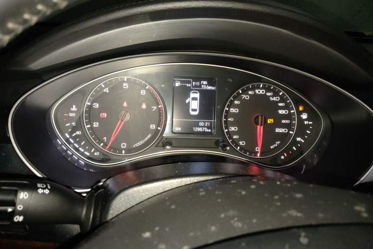 Used Zotye Z700 2016 1.8T Manual Elegant Model
