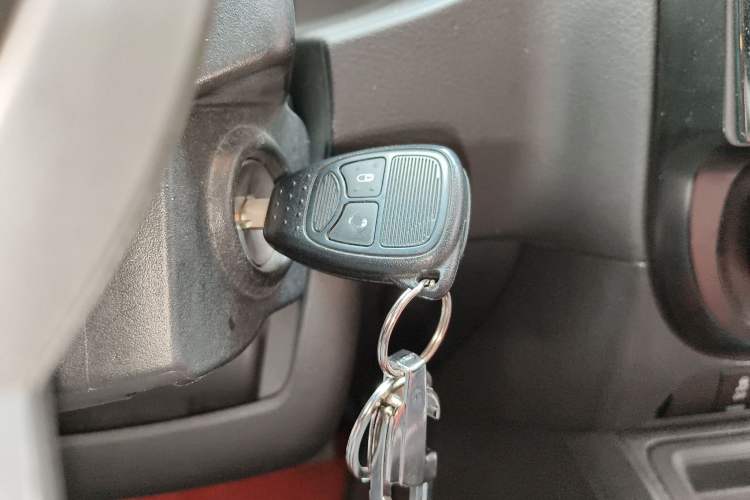 Used Jeep Compass 2014 Revised Version 2.0L Two-Wheel Drive Entry-Level Edition Vehicle Key