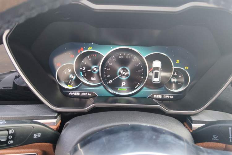 Used Zotye T700 2017 1.8T Dual-Clutch Prestige Model
