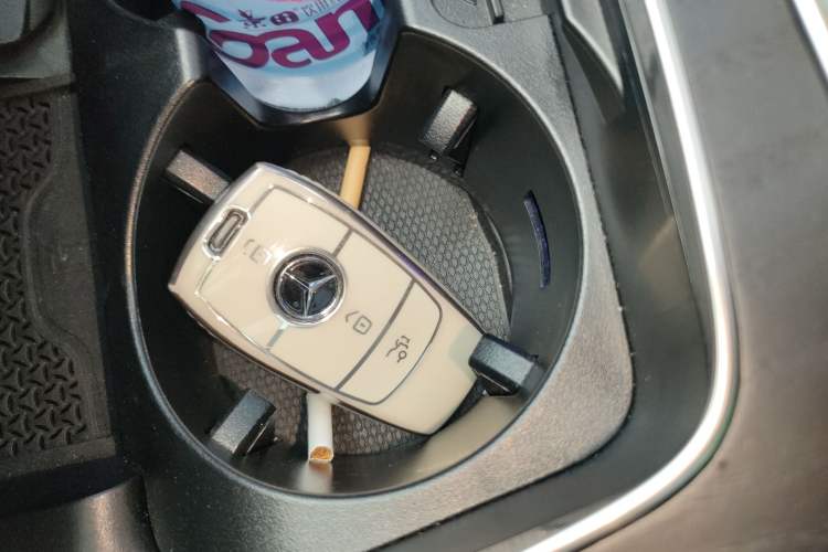 Used Mercedes-Benz E-Class New Energy 2023 E 350 e L Plug-in Hybrid Sports Sedan
