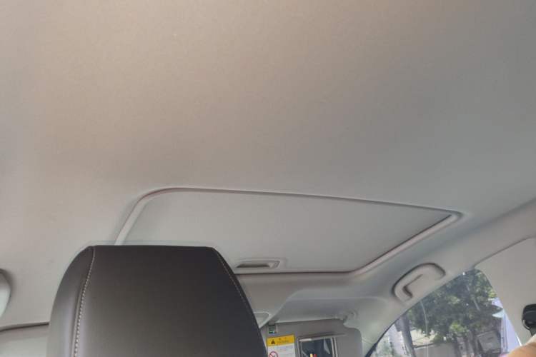 Used Buick GT 2019 18T Automatic Connected Elite Model China VI Standard Headliner