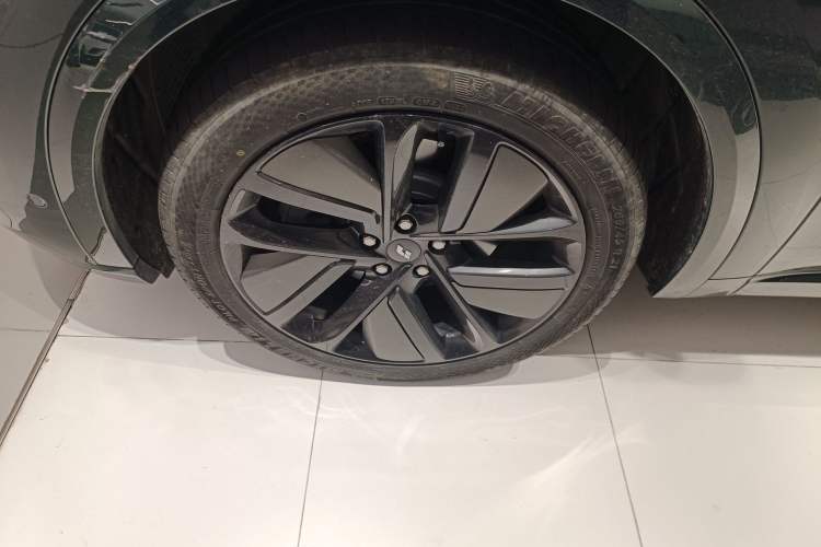 Used Li Auto L9 2022 Max model