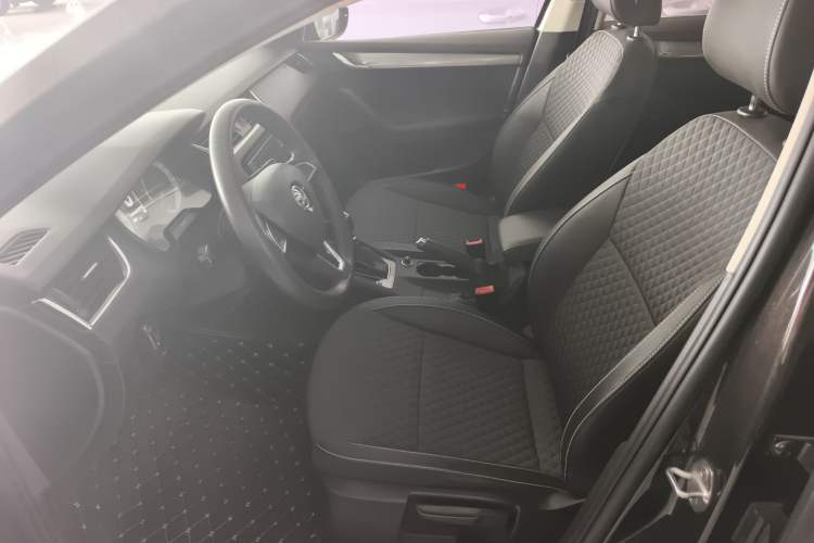 Used Skoda Octavia 2018 TSI230 DSG Luxury Edition