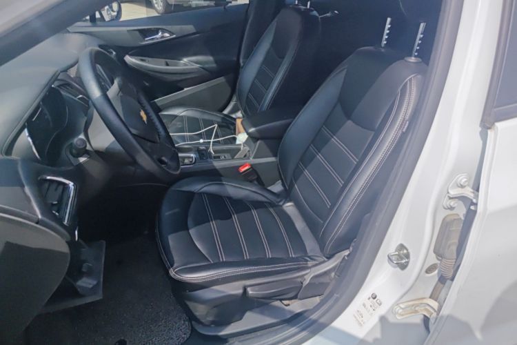 Used Chevrolet Cruze 2018 320 Automatic Pioneer Sunroof Edition Left Front Seat