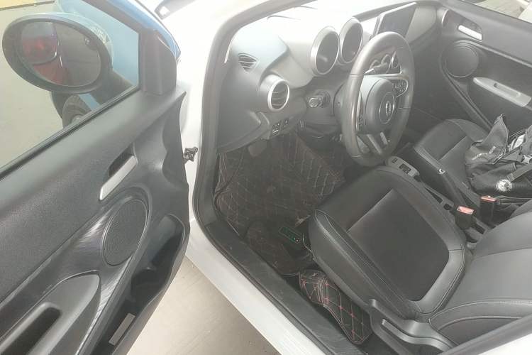 Used ORA Black Cat 2019 351 km Family Edition Driver Seat