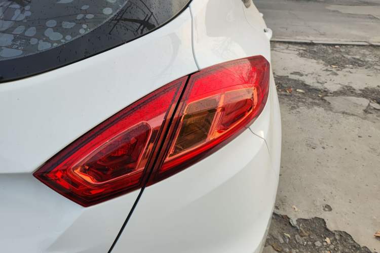 Used Changan Eado 2013 1.6L Manual ZhiKu Model China IV Standard