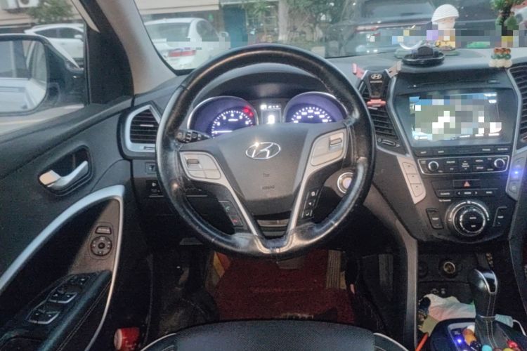 Used Hyundai Santa Fe 2017 2.0T Automatic All-Wheel Drive Smart 7-Seater
