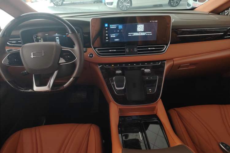 Used Bestune M9 2023 2.0T Ultimate Edition
