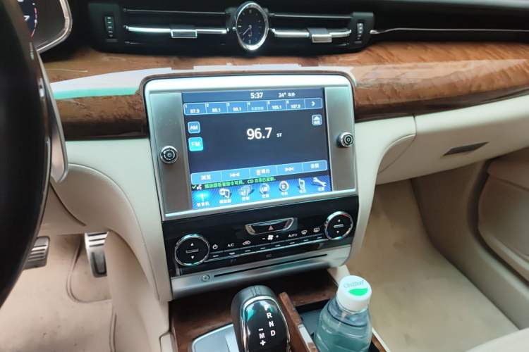 Used Maserati President 2013 3.0T Standard Model Audio And AC Panel