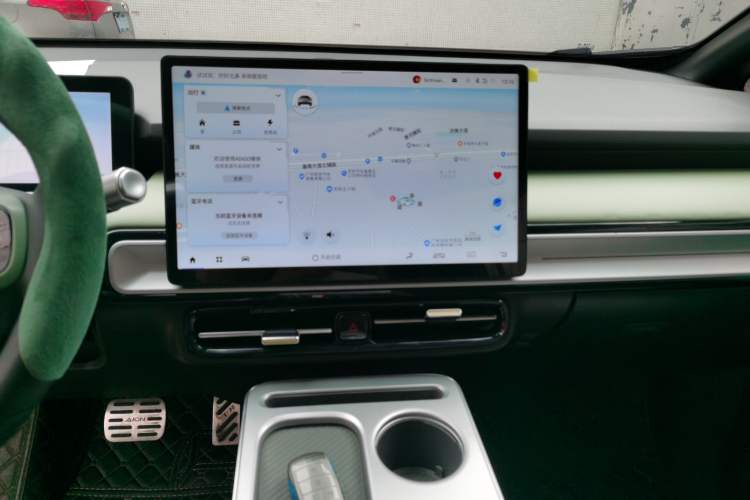 Used AION Y 2022 Plus 70 Tech Edition