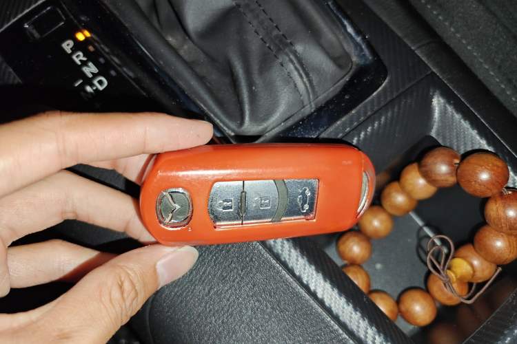 Used Mazda 3 Axela 2014 Sedan 1.5L Automatic Comfort Model