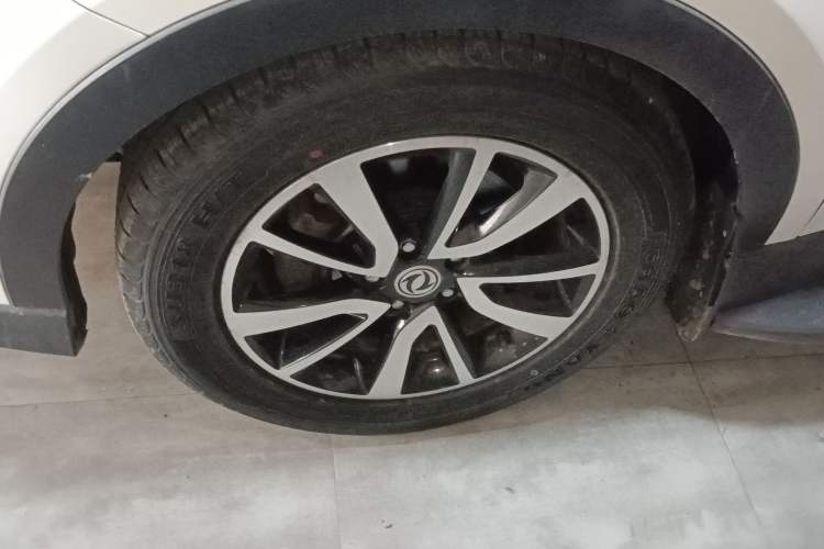 Used Dongfeng Fengon 580 2017 Revised Version 1.5T CVT Luxury Edition