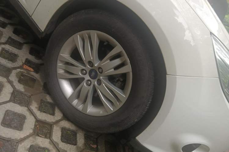 Used Ford Focus 2015 Hatchback 1.6L Manual Comfort Edition