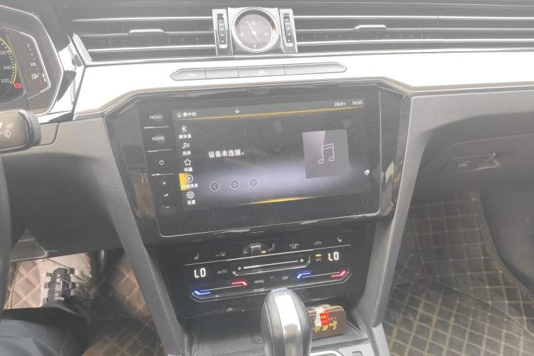 Used Volkswagen Magotan 2021 330TSI DSG 30th Anniversary Edition Audio And AC Panel