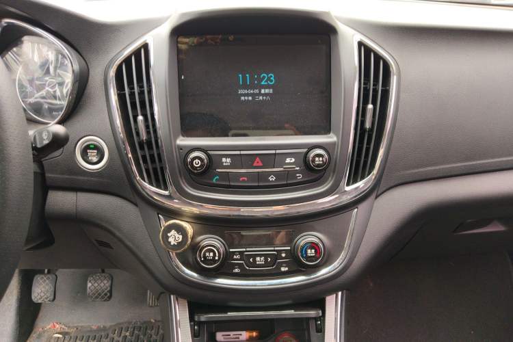 Used Baojun 560 2016 1.8L Manual Luxury Edition