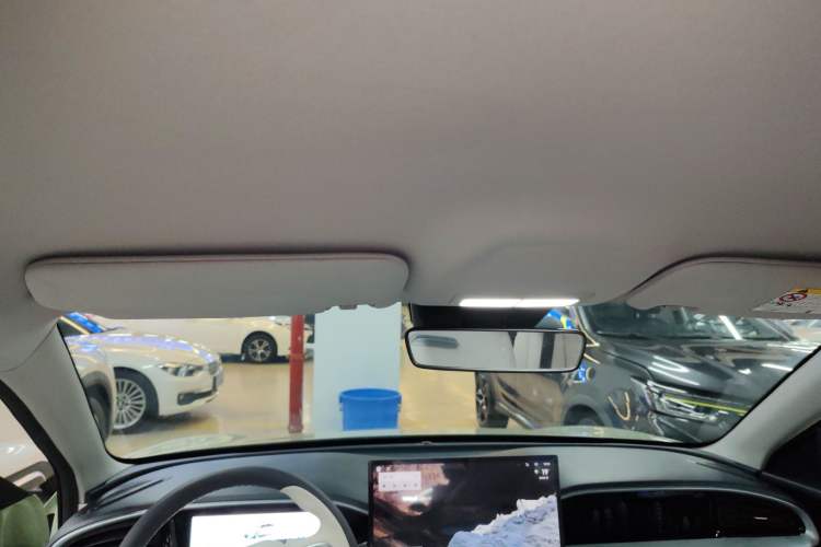 Used Geely Galaxy Geome 2025 UP 410km Exploration+ Edition
