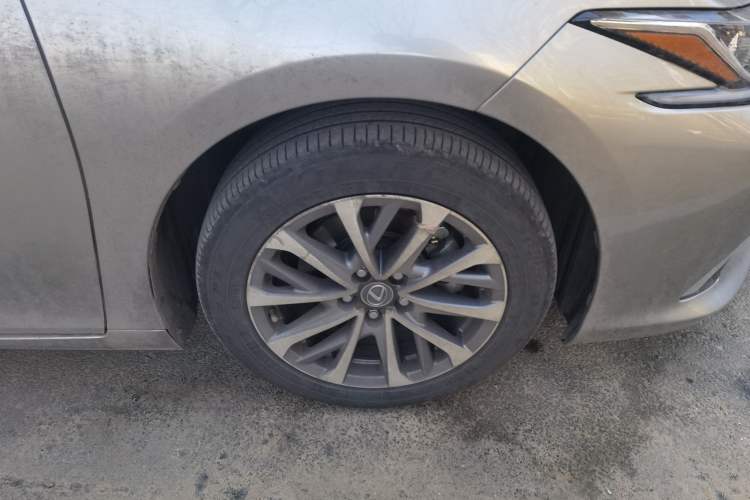 Used Lexus ES 2022 200 Excellence Edition
