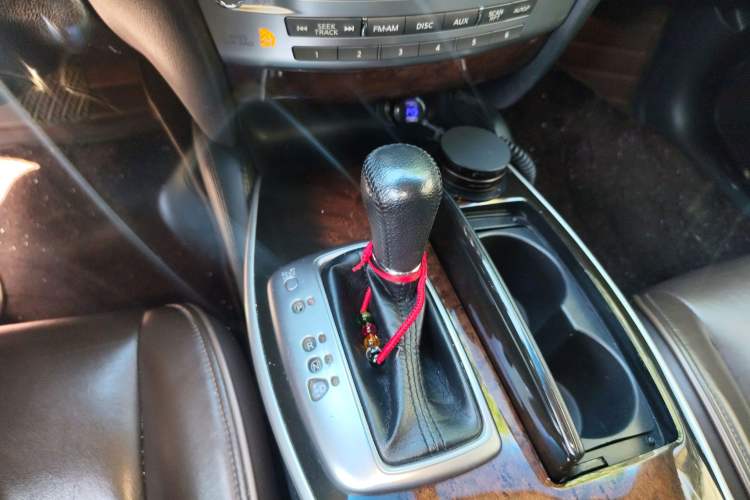 Used Infiniti QX60 2014 2.5 S/C Hybrid Two-Wheel Drive Excellence Edition
