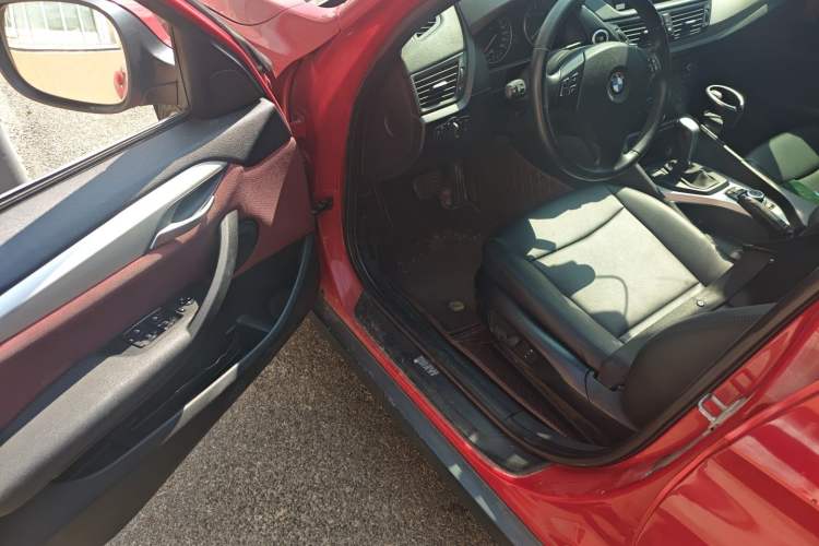 Used BMW X1 2012 sDrive18i Luxury Model