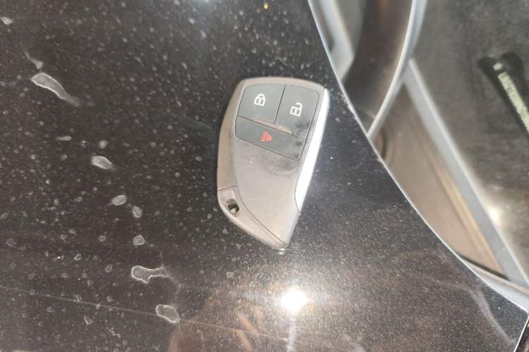 Used Buick Envision 2022 Facelift Encore S 552T Two-Wheel-Drive Luxury Model
