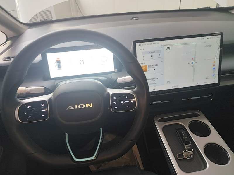 Used AION Y 2023 Younger Star Edition — 13