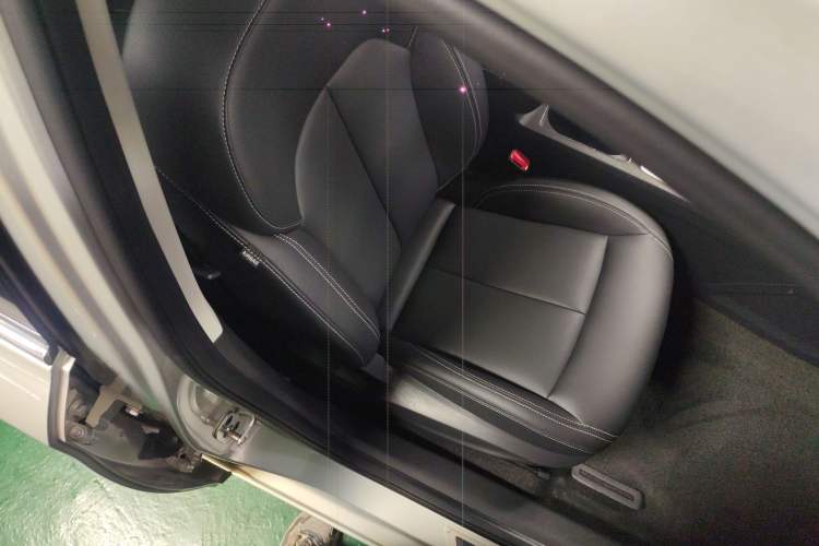 Used Roewe i6 New Energy 2017 45T Hybrid Connect & Smart Enjoyment Edition Right Front Seat