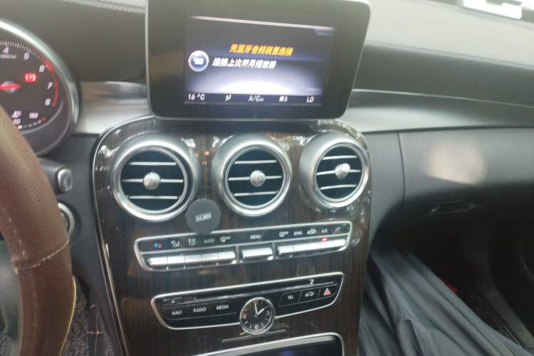 Used Mercedes-Benz C-Class 2016 C 200 L
